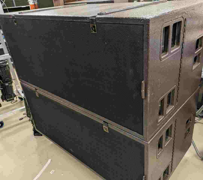 L-Acoustics SB28 / LA8 system package – 4 subs + amp bundle