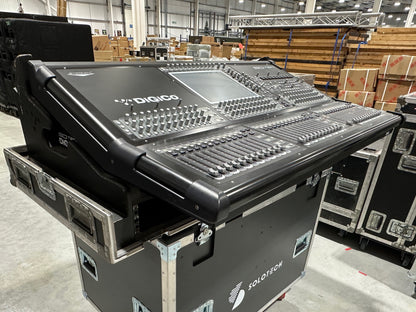 DiGiCo SD10 Digital Console with Waves – Used, Flightcase