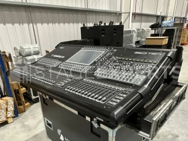 DiGiCo SD10 with Waves – Used Digital Console + Flightcase