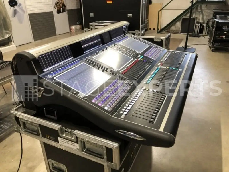 DiGiCo SD7B Digital Console 2010 – Dual Engine, Flight Case