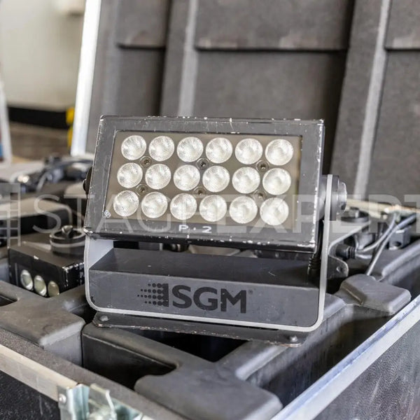 SGM P2 RGBW 43° Floodlights – Set of 8 with Flight Case