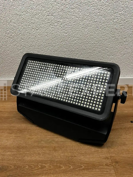Cameo Zenit W600-SMD LED Wash/Strobe/Blinder, IP65 Fixture