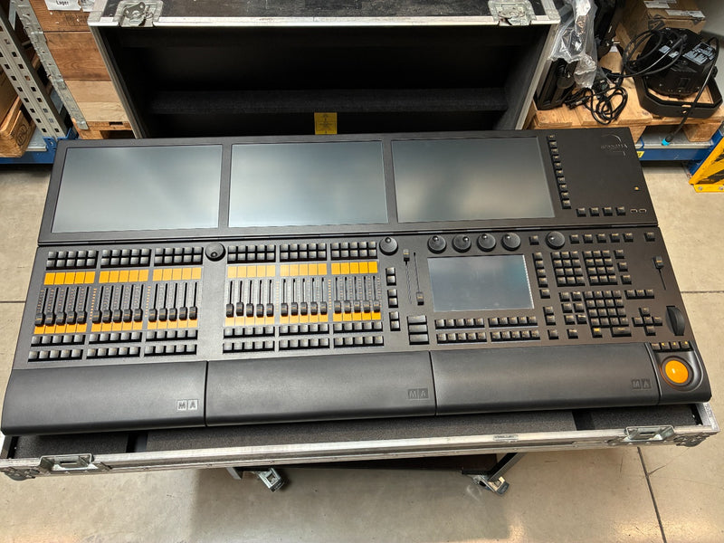 MA Lighting grandMA2 full-size console in Amptown case