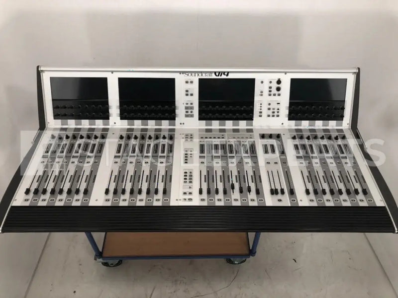 TEST 2-SOUNDCRAFT DECK VI4 + LOCAL RACK + STAGE RACK