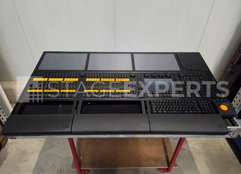 MA Lighting grandMA2 Full-Size Console with Case & Lamps