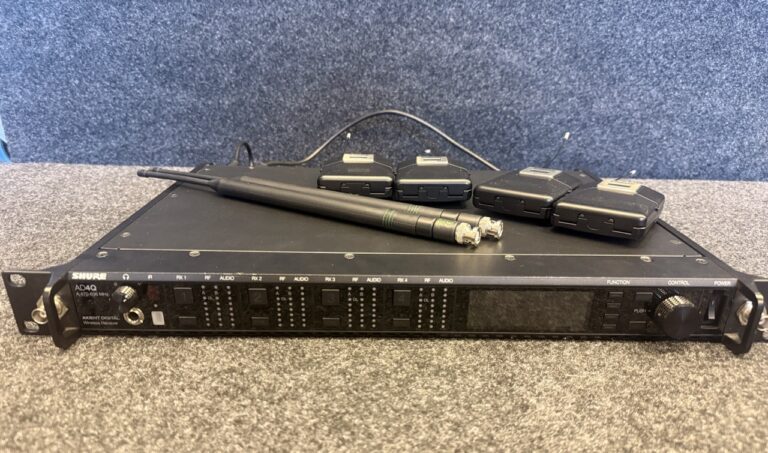 Shure Axient Digital AD4Q + 4x AD1 Quad Pack (470–636 MHz)