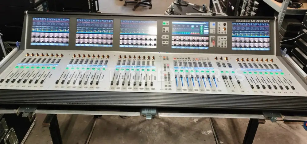 Soundcraft Vi 7000 set