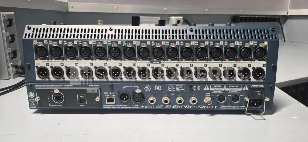 Soundcraft Si Expression 1 with MADI-USB & Mini Stagebox
