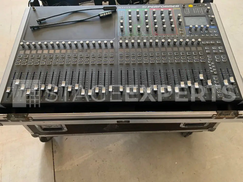 Soundcraft Si Performer 3 Digital Mixing Console + MADI