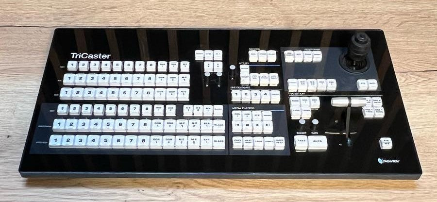 NewTek TriCaster TC1 with TC1 SP Control Surface Bundle