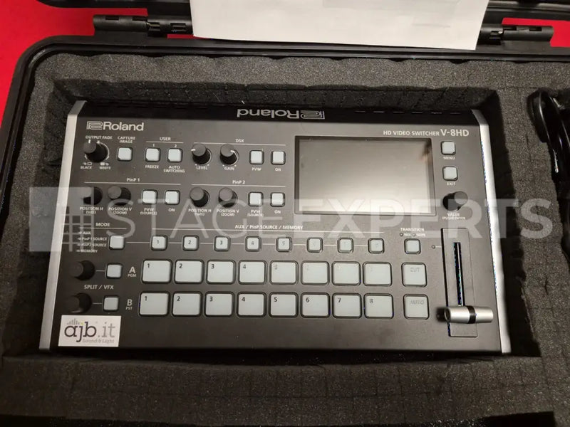Roland V-8HD HDMI Presentation Switcher + Transport Case