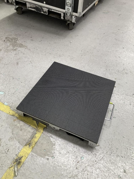 Unilumin Utile III 03 Batch B LED Indoor Screen System & Novastar Control System