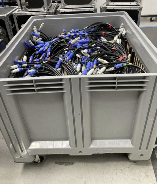 Unilumin Utile III 03 Batch B LED Indoor Screen System & Novastar Control System