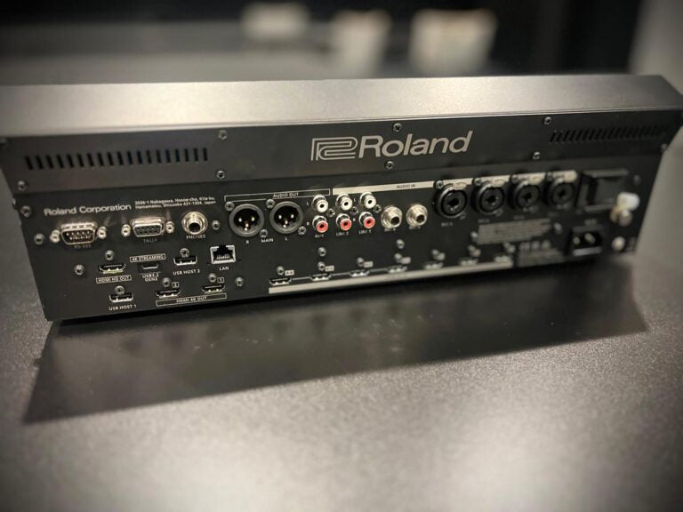 Roland VR-400UHD 4K AV Streaming Mixer with Dual Touch