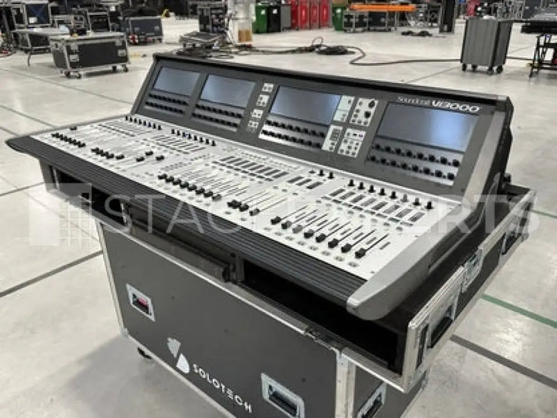 Soundcraft Vi3000 Digital Console – Used with Touring Case