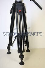 Load image into Gallery viewer, Cartoni Focus 10 tripod system
