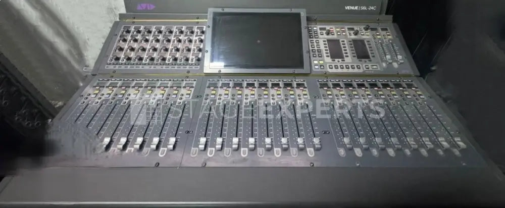Avid S6L-24C Digital Mixing Console with Flight Case | Live Sound