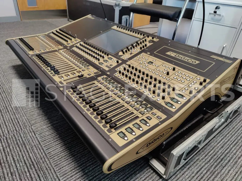 DiGiCo SD8 Stealth Core 2 console