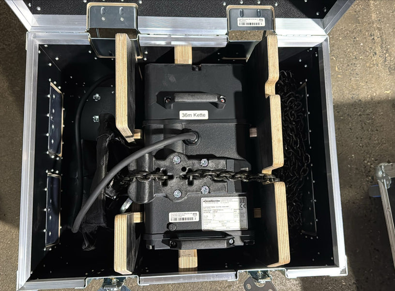 Chainmaster D8+ Plus Ultra Electric Hoist, 36m Black Chain