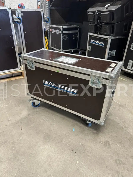 Robe LEDWash 300+ – 2 Units in 2‑Way Flight Case Set