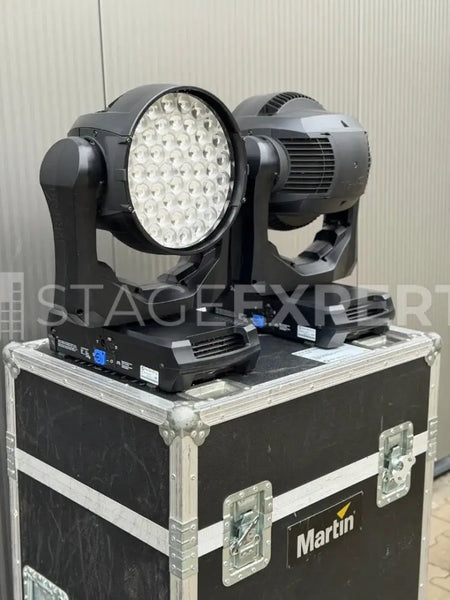 Martin MAC Quantum Wash + Case – LED Moving Wash Fixture