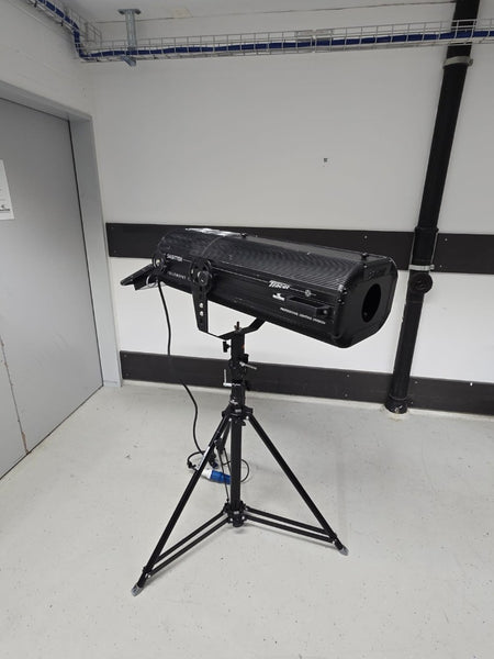Sagitter Tracer 1 Followspot 10–50m – Case & Stand