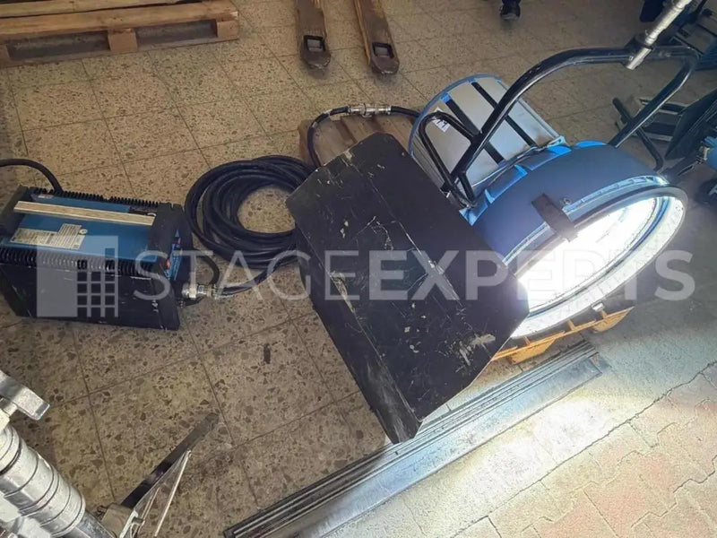 ARRI M90 Daylight Set with 6/9 EB High-Speed Ballast & Barn Doors