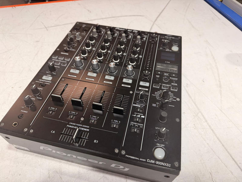 Pioneer DJM-900NXS2 Professional 4-Channel Club DJ Mixer