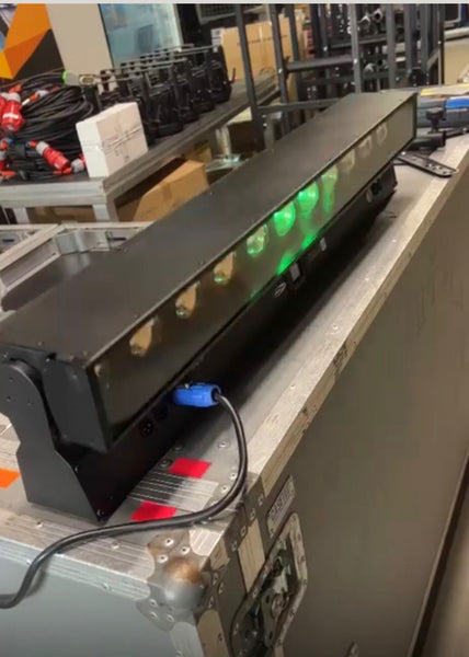 Showtec Phantom Zoombar 1220 RGBW LED Bar, 240 W with Zoom