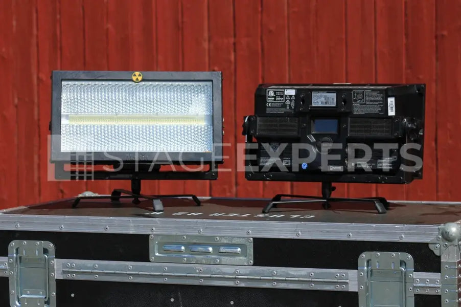 Martin Atomic 3000 LED Strobe, RGB Aura + Thon Case