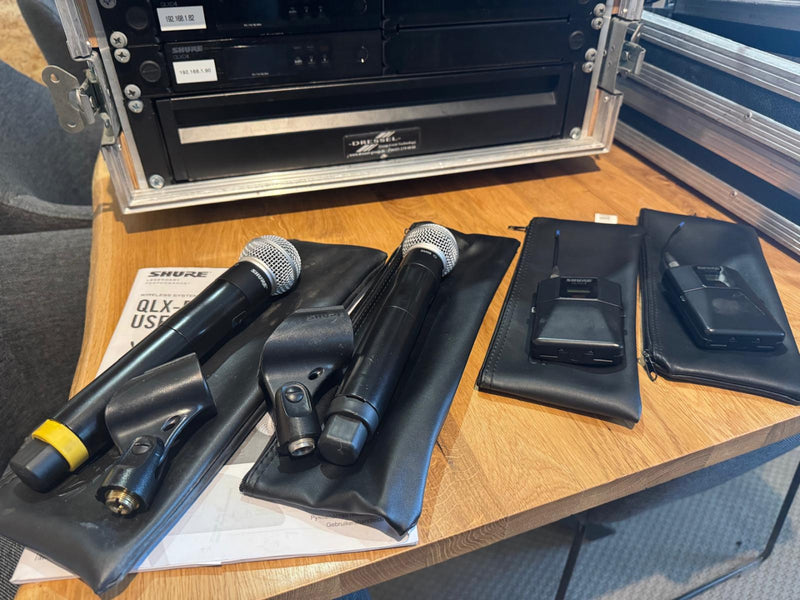 Shure QLXD Wireless Systems – Cases, Panels & Antenna