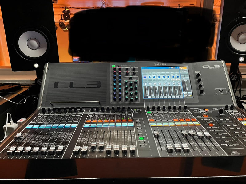 Yamaha CL3 Digital Mixing Desk – 1x, No Flight Case Included