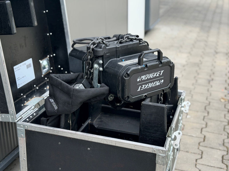 D8+ 1000 kg PROstage+ Hoist with 24 m Chain | PROstage