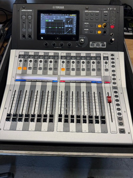 Yamaha TF1 Digital Mixing Console with Case | 16‑fader desk