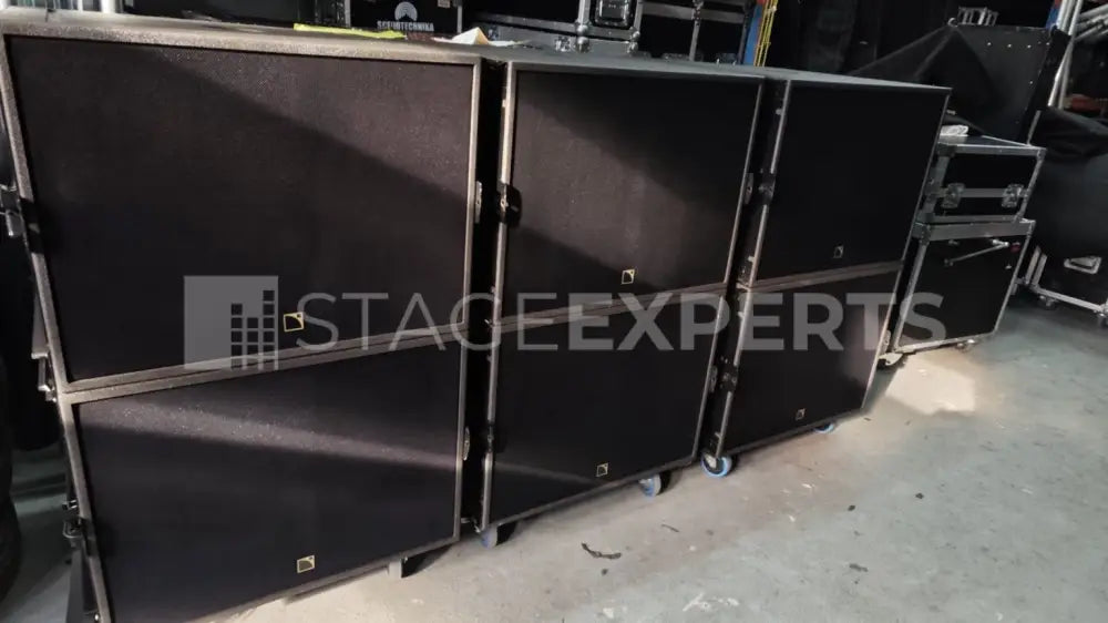 L-Acoustics ARCS WIFO + SB18 System with Cases & Rigging