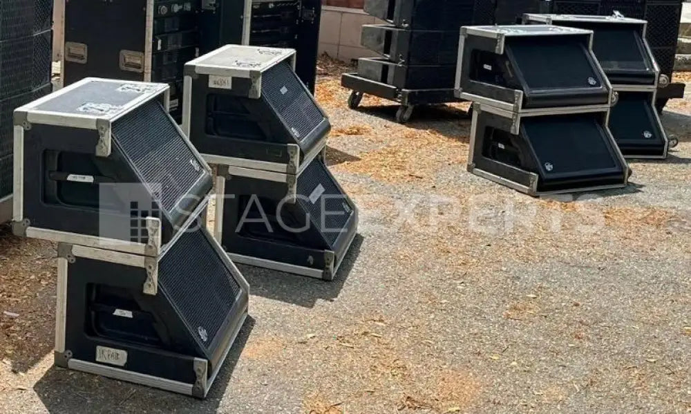 Clair Brothers 12AM Stage Monitors Package – 8 Wedges + Amp Rack