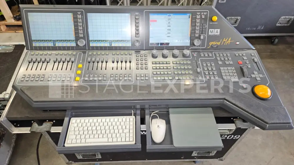 MA Lighting grandMA1 Full-Size Console with Flight Case