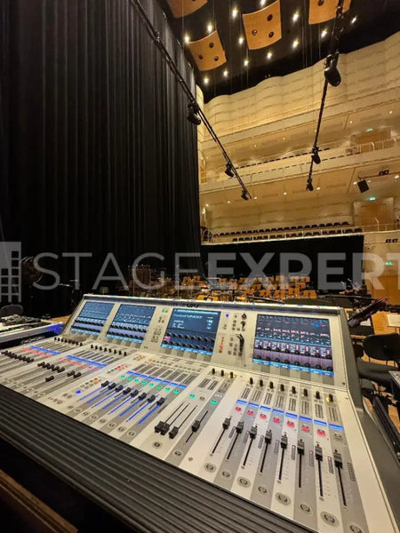 Soundcraft Vi 400 with Local & Stage Racks, QSD Cases