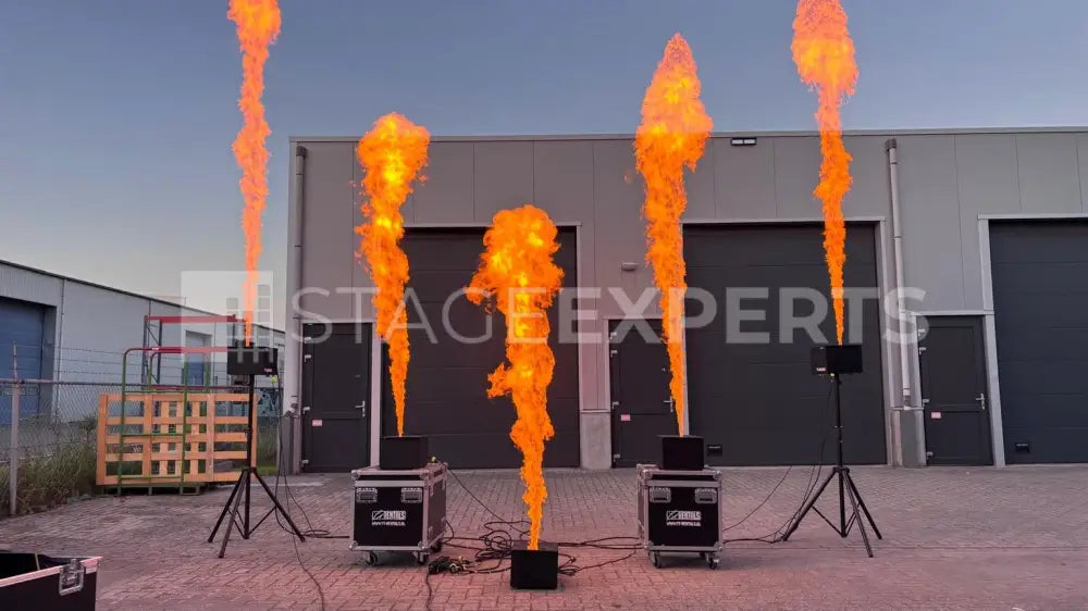 Magic FX Flamaniac Set – 4 + 1 Spare, Remotes & Cases