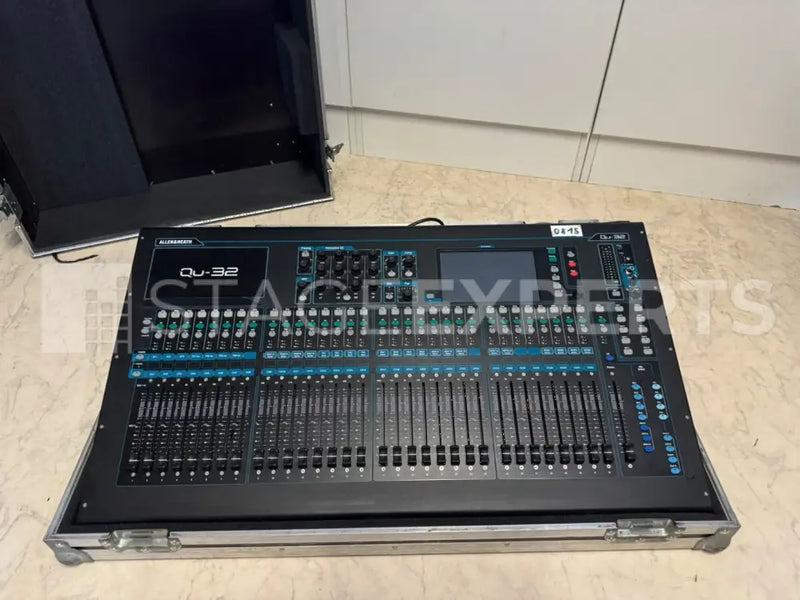 Allen & Heath QU-32 Digital Mixer with Thon Case & AirPort