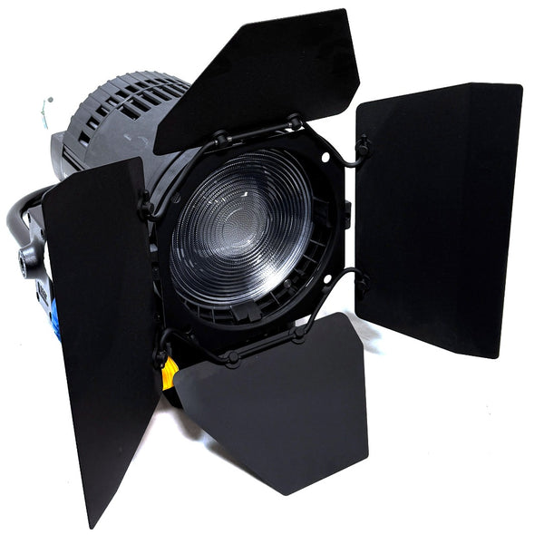 Arri L7-C LE1 LED Fresnel – Barndoor & True1 Cable
