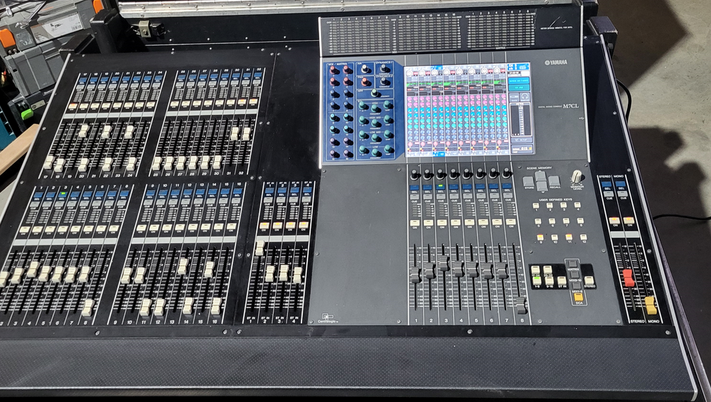 Yamaha M7CL-32 Digital Mixing Console in Case | Dante-Ready
