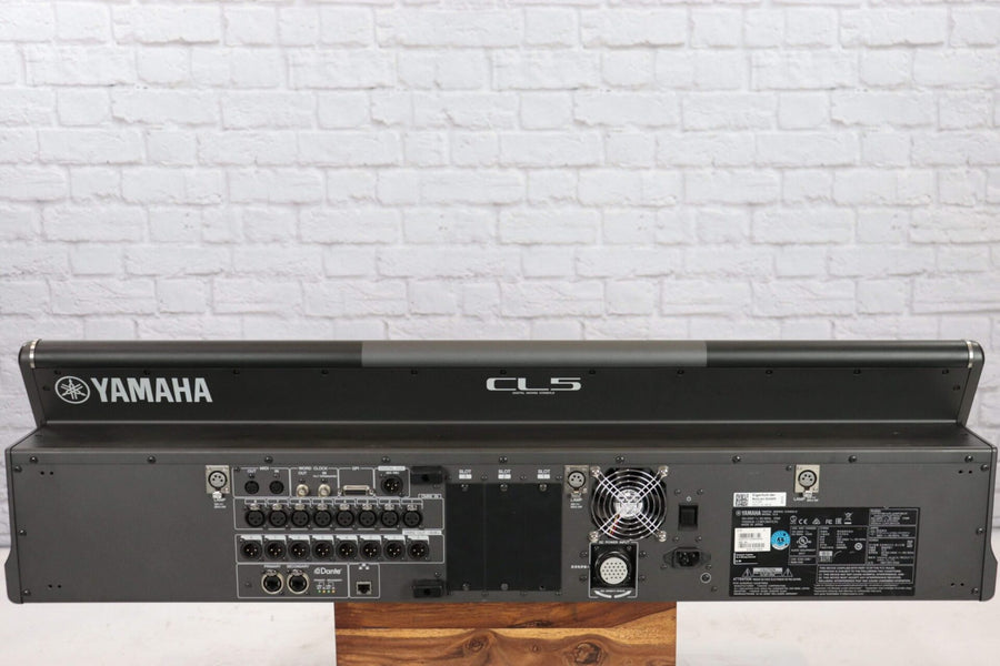 Yamaha CL5 Digital Mixing Console – 72 Mono, 8 Stereo