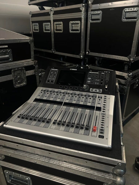 Yamaha TF1 + NY64-D Dante with Flight Case | Digital Mixer
