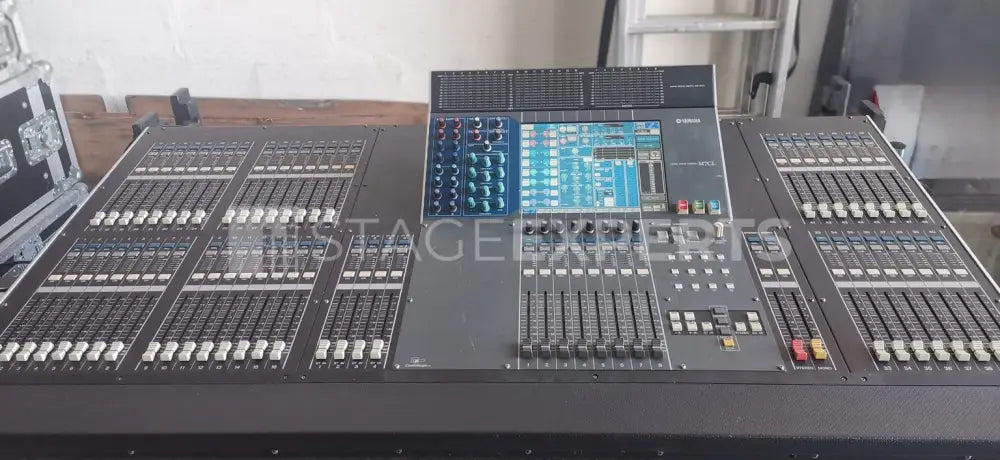 Yamaha M7CL package
