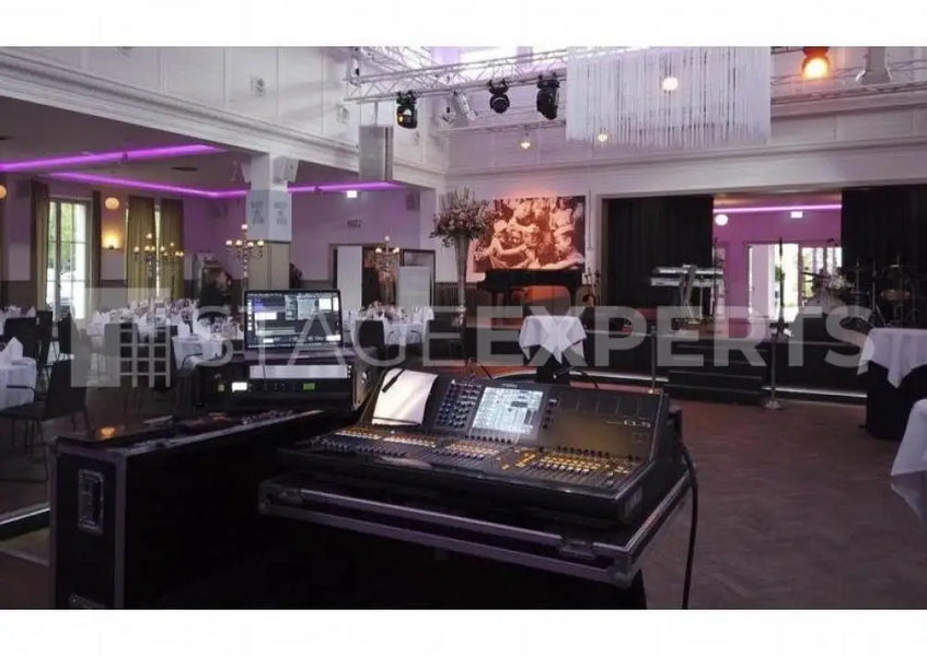 Yamaha CL5 Digital Mixer with Flightcase, Lamps & Dante