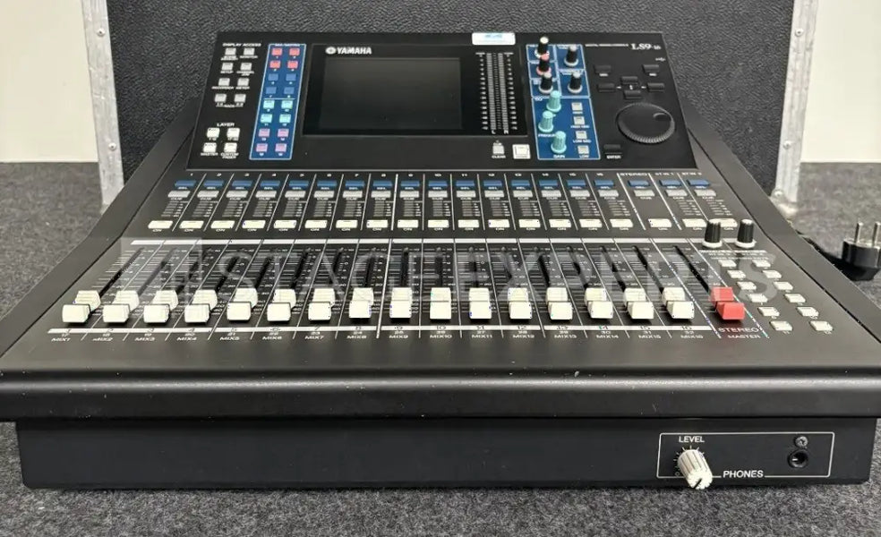 Yamaha LS9-16 Digital Mixing Console with Case | Optional Dante