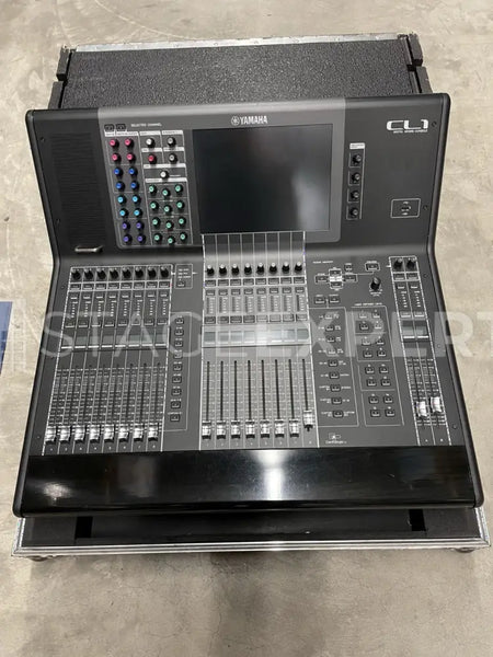 Yamaha CL1 Digital Mixing Console with Meterbridge - Dante Ready