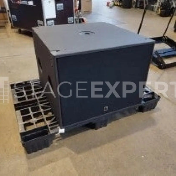 L-Acoustics A15i Wide + SB18i Pack – Installation Line Array