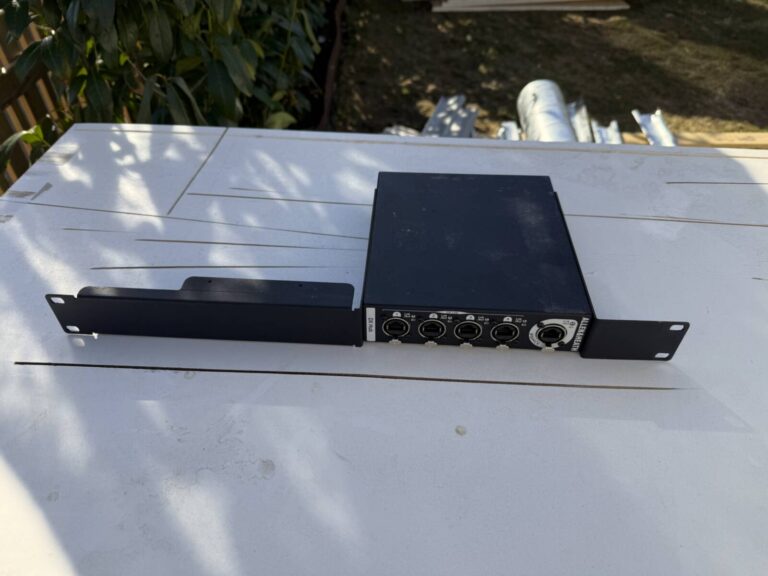 Allen & Heath Avantis Solo with DX-HUB, Dante, Flightcase